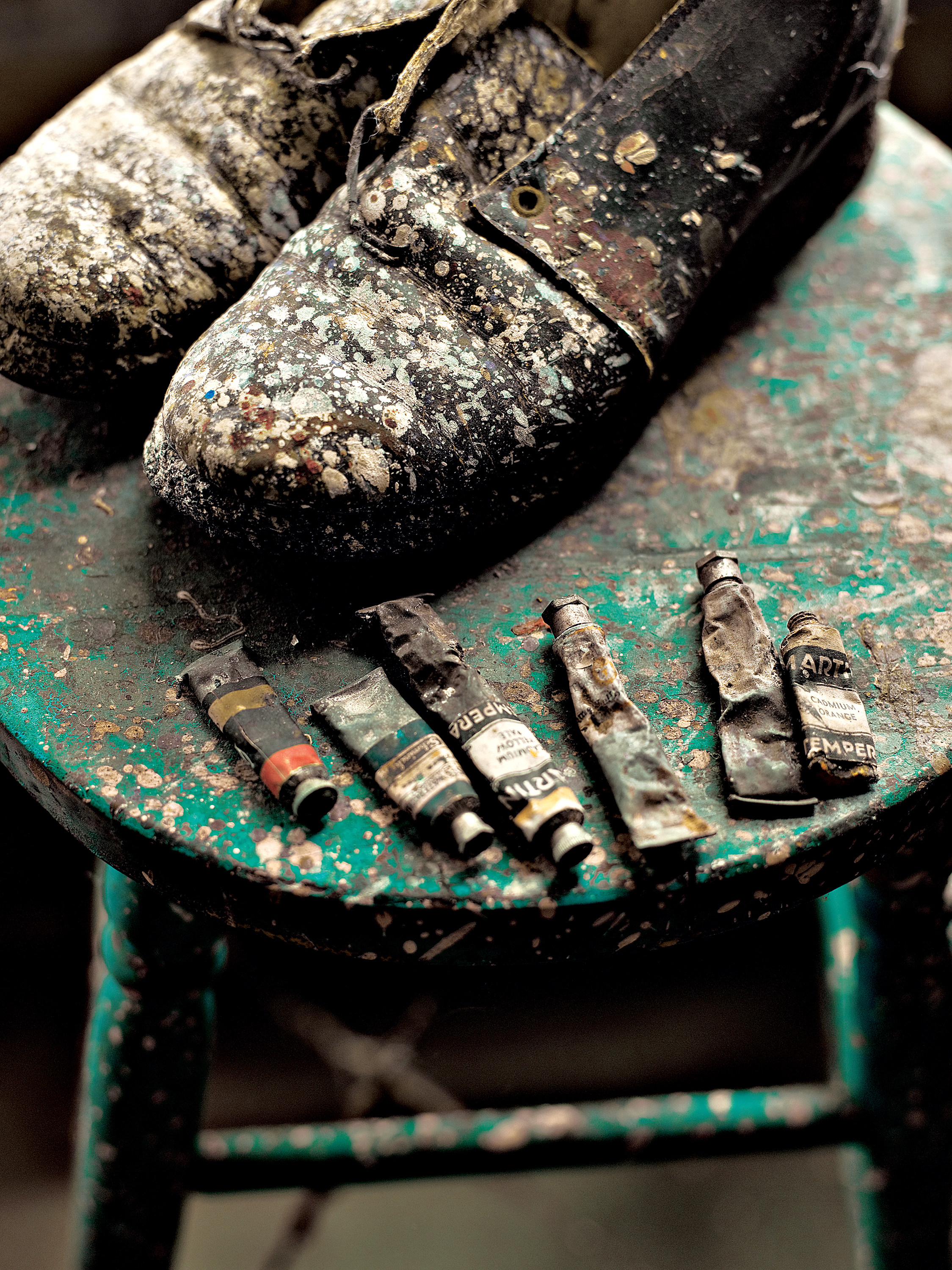  3 -® Robyn Lea_Painting shoes and stool_Pollock Studio.jpg